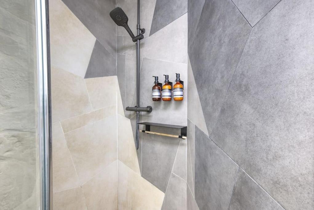Superbe Appartement, Hypercentre, 4Chambres. Beziers Luaran gambar