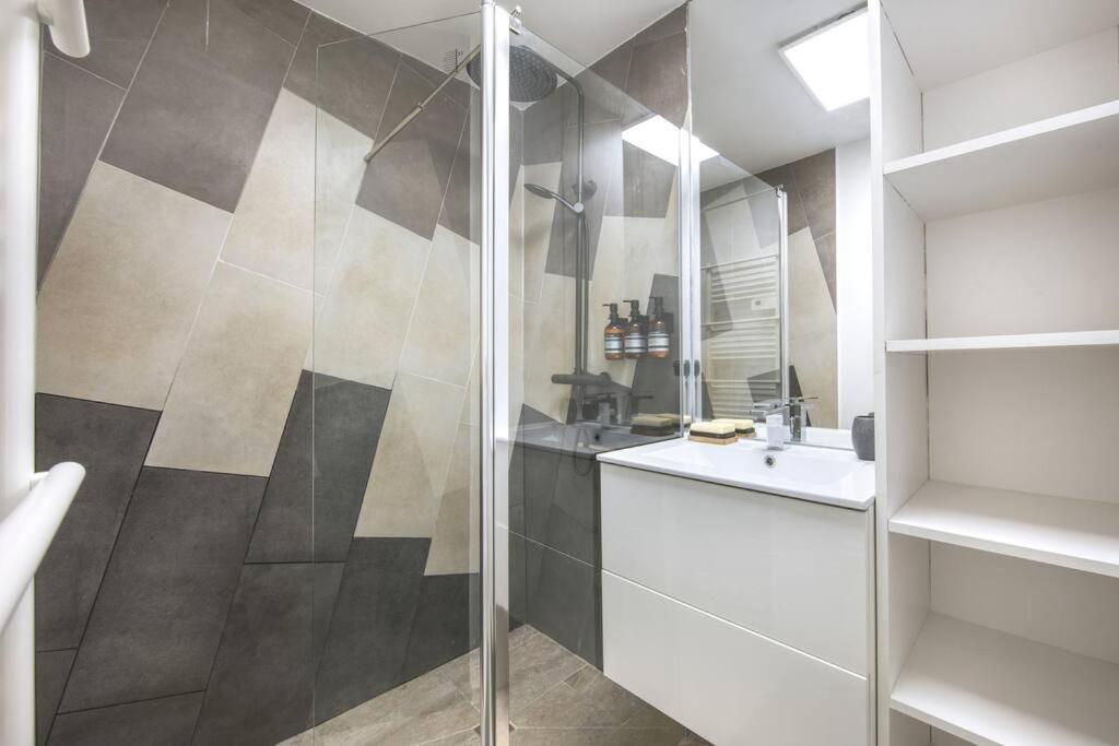 Superbe Appartement, Hypercentre, 4Chambres. Beziers Luaran gambar